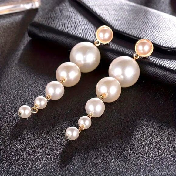 Pearl Earrings Bold Drop Simple Classy Hollywood Glam Exaggerated Trendy Stylish - Picture 2 of 4